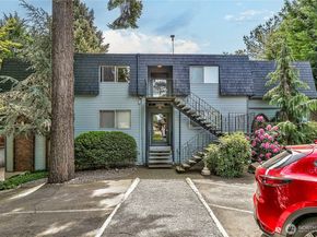 7217 NE 175th Street 211, Kenmore WA 98028