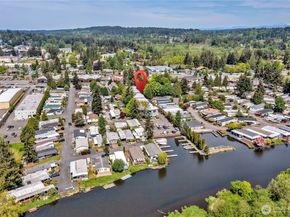 7217 NE 175th Street 211, Kenmore WA 98028