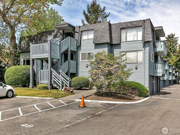 7217 NE 175th Street 211, Kenmore WA 98028