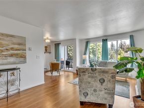 7217 NE 175th Street 211, Kenmore WA 98028