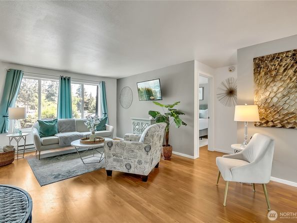7217 NE 175th Street 211, Kenmore WA 98028