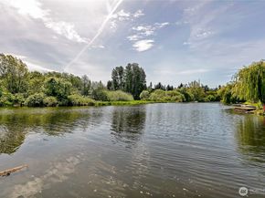 7217 NE 175th Street 211, Kenmore WA 98028