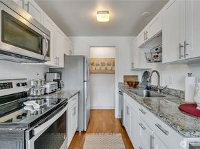7217 NE 175th Street 211, Kenmore WA 98028