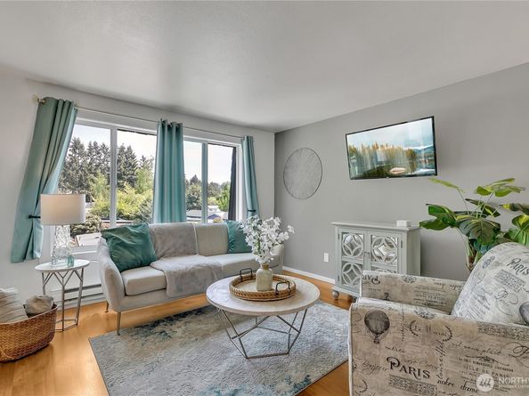 7217 NE 175th Street 211, Kenmore WA 98028