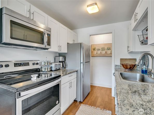7217 NE 175th Street 211, Kenmore WA 98028