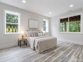 1606 106th Ave SE, Bellevue WA 98004