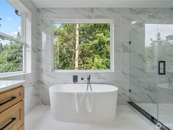 1606 106th Ave SE, Bellevue WA 98004