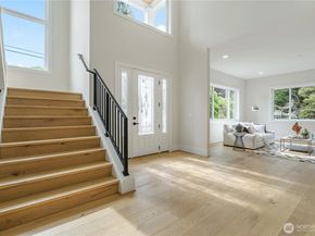 1606 106th Ave SE, Bellevue WA 98004