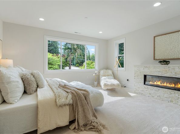 1606 106th Ave SE, Bellevue WA 98004