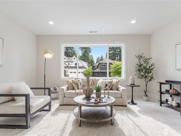 1606 106th Ave SE, Bellevue WA 98004