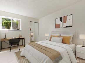 17514 151st Avenue SE 14, Renton WA 98058