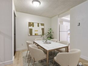 17514 151st Avenue SE 14, Renton WA 98058