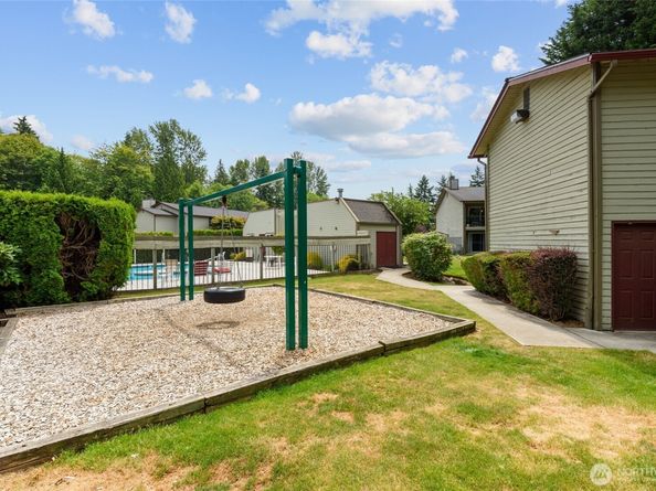 17514 151st Avenue SE 14, Renton WA 98058