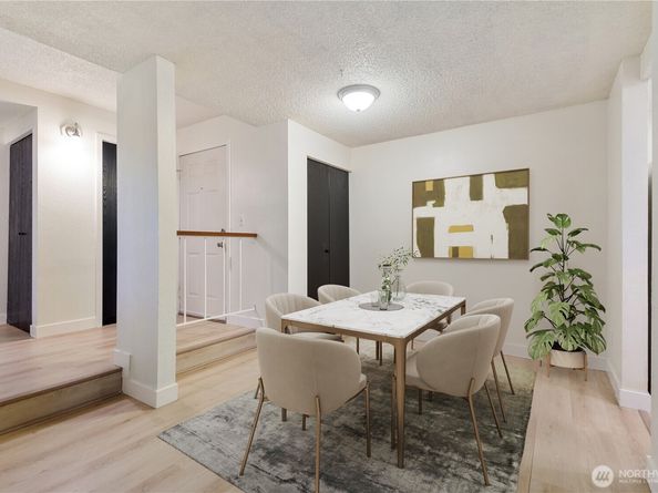 17514 151st Avenue SE 14, Renton WA 98058