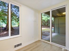 17514 151st Avenue SE 14, Renton WA 98058