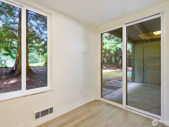 17514 151st Avenue SE 14, Renton WA 98058