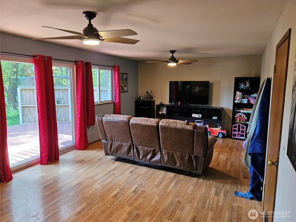 122 Fireweed Street, Port Orchard WA 98366