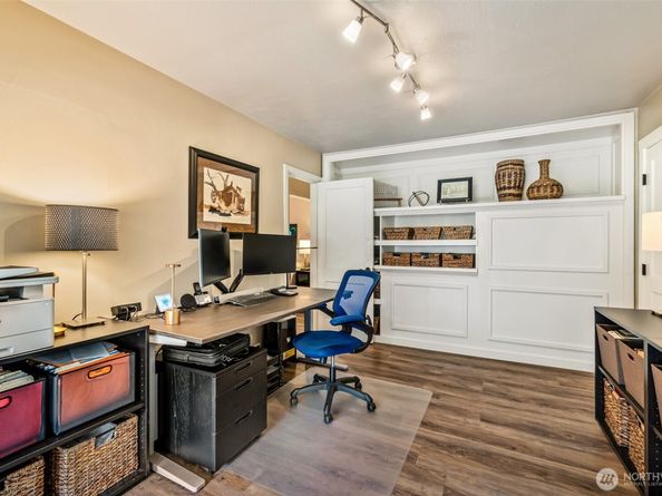 10218 NE 65th Street, Kirkland WA 98033