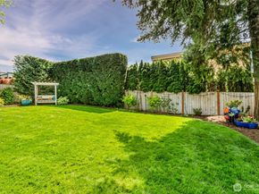 10218 NE 65th Street, Kirkland WA 98033