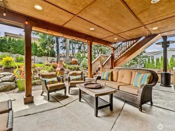 10218 NE 65th Street, Kirkland WA 98033