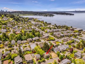 10218 NE 65th Street, Kirkland WA 98033