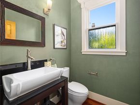 1423 37th Avenue, Seattle WA 98122