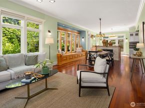 1423 37th Avenue, Seattle WA 98122
