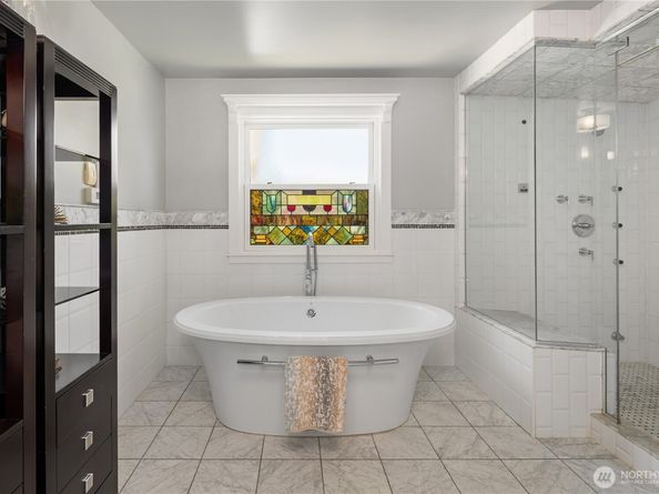 1423 37th Avenue, Seattle WA 98122
