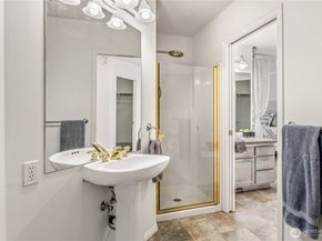 8221 53rd Avenue W 15C, Mukilteo WA 98275