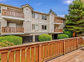 8221 53rd Avenue W 15C, Mukilteo WA 98275