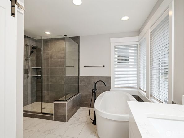 7585 S 130th Place, Seattle WA 98178
