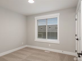 7585 S 130th Place, Seattle WA 98178