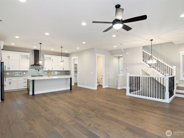 7585 S 130th Place, Seattle WA 98178