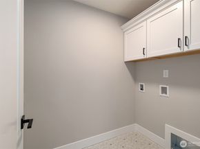 7585 S 130th Place, Seattle WA 98178