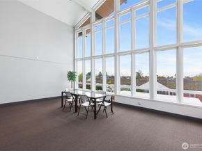 2502 Canterbury Lane E 406, Seattle WA 98112