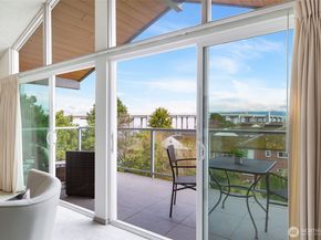 2502 Canterbury Lane E 406, Seattle WA 98112