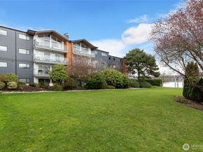 2502 Canterbury Lane E 406, Seattle WA 98112