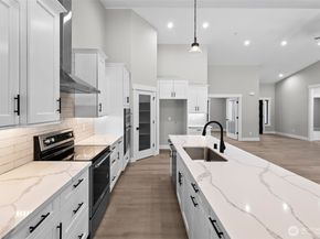 9300 Rustic Rock Lane SE, Port Orchard WA 98366
