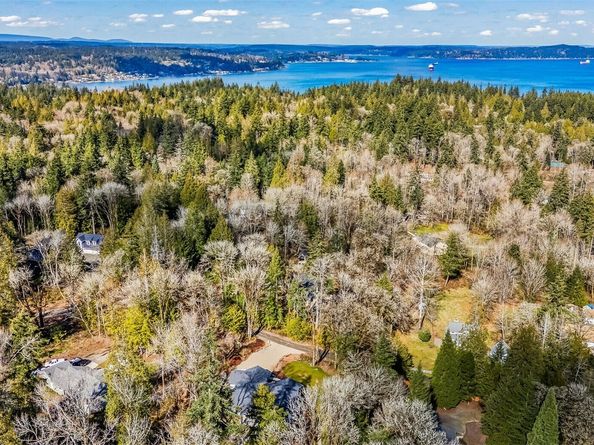 9300 Rustic Rock Lane SE, Port Orchard WA 98366