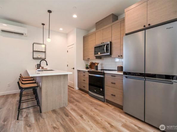 115 22nd Avenue B, Seattle WA 98122
