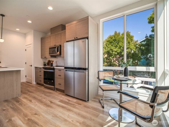 115 22nd Avenue B, Seattle WA 98122