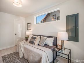 115 22nd Avenue B, Seattle WA 98122