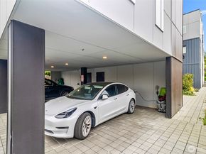 6719 Carleton Avenue S B, Seattle WA 98108