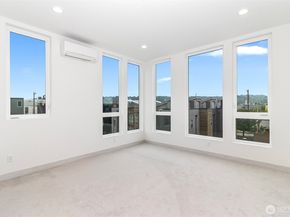 6719 Carleton Avenue S B, Seattle WA 98108