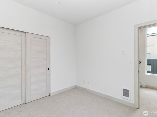6719 Carleton Avenue S B, Seattle WA 98108