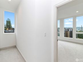 6719 Carleton Avenue S B, Seattle WA 98108