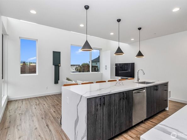 6719 Carleton Avenue S B, Seattle WA 98108