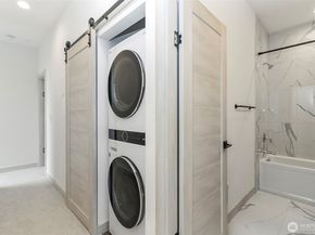 6719 Carleton Avenue S B, Seattle WA 98108