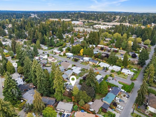 16017 Wallingford Avenue N, Shoreline WA 98133