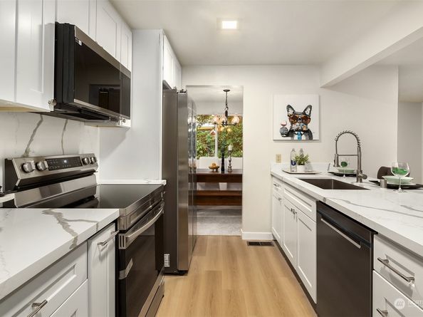 16017 Wallingford Avenue N, Shoreline WA 98133